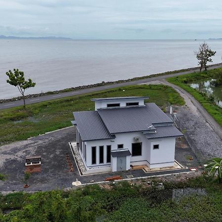 Rhumah Sungai Belati Villa Simpang Empat  Eksteriør billede